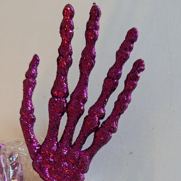 NWT 3 Skeleton Hands Pink Glitter Floral Pick Ashland Goth Halloween Decoration - Picture 7 of 11